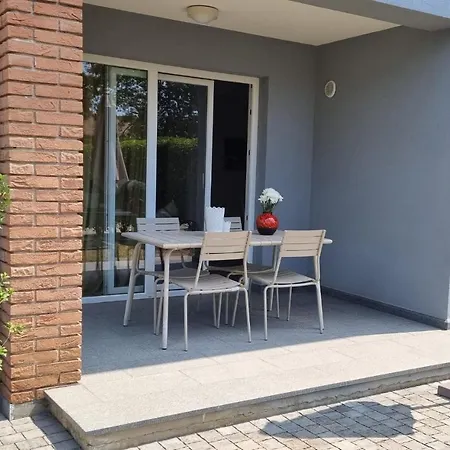 דירה Casa Emma With Pool פורץ